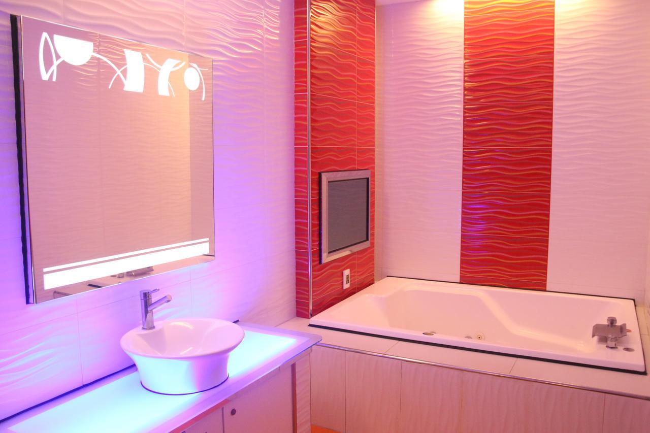 Kai-Hong Motel Longtan Exteriör bild
